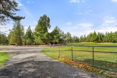 62255 Wallace Road Bend OR 97701