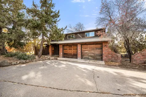 62255 Wallace Road Bend OR 97701