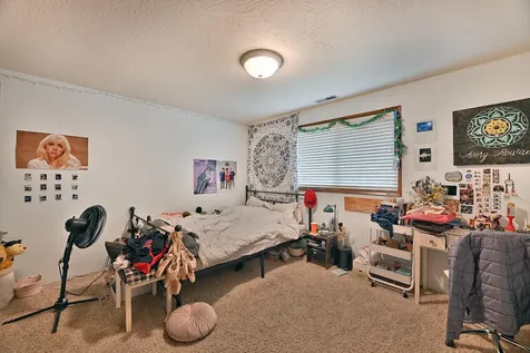 156 Purdue Lane Medford OR 97504