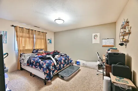 156 Purdue Lane Medford OR 97504