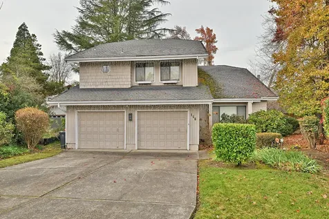 156 Purdue Lane Medford OR 97504