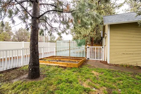 61325 Fairfield Drive Bend OR 97702