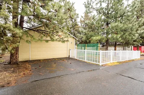 61325 Fairfield Drive Bend OR 97702