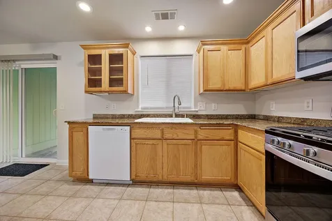 2350 Kamerin Lane Medford OR 97501