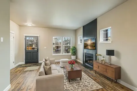 21389 Oakview Drive Bend OR 97701
