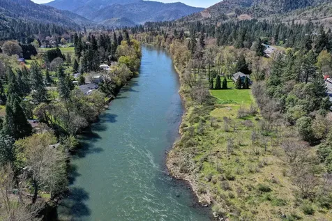 8720 Rogue River Highway Grants Pass OR 97527