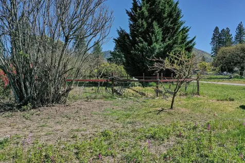 8720 Rogue River Highway Grants Pass OR 97527