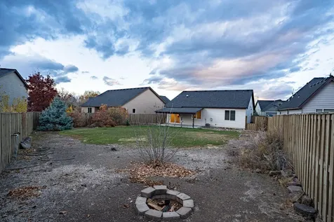 2953 SW 50th Street Redmond OR 97756