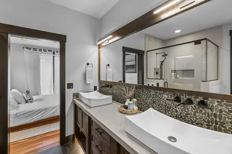 61196 Bachelor View Road Bend OR 97702