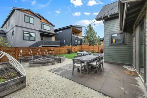 61196 Bachelor View Road Bend OR 97702