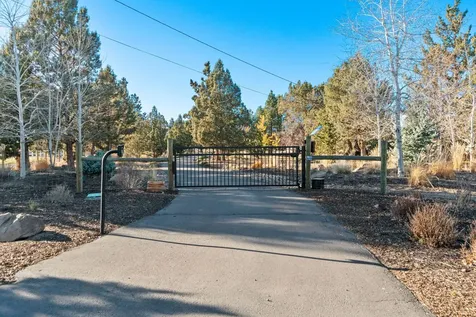 65181 Highland Road Bend OR 97703