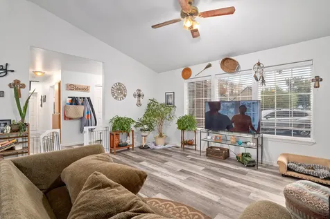1414 Parkdale Drive Grants Pass OR 97527