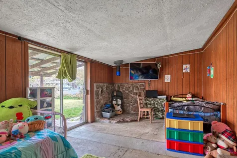 945 NW 2nd Street Prineville OR 97754