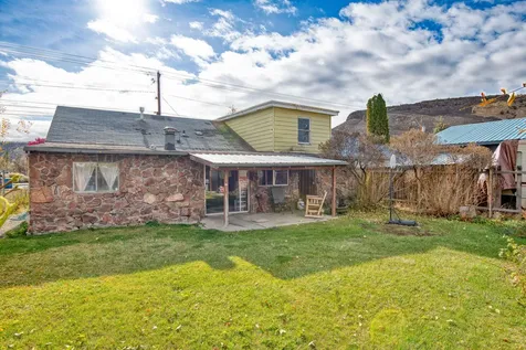 945 NW 2nd Street Prineville OR 97754