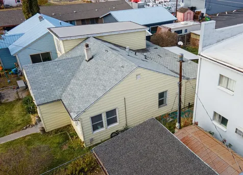 945 NW 2nd Street Prineville OR 97754