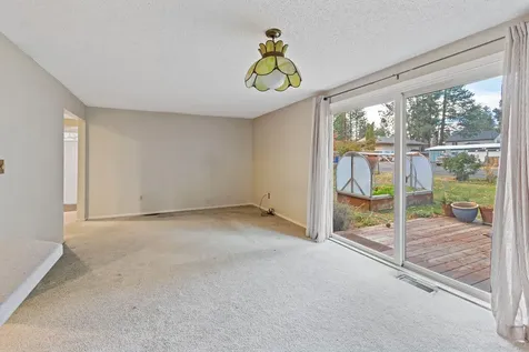 909 NE Franklin Avenue Bend OR 97701