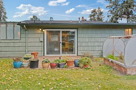 909 NE Franklin Avenue Bend OR 97701
