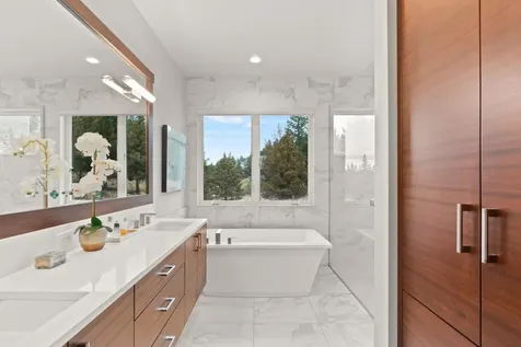 2799 NW Horizon Drive Bend OR 97703