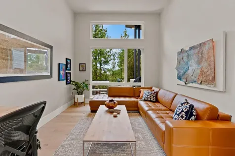 2799 NW Horizon Drive Bend OR 97703