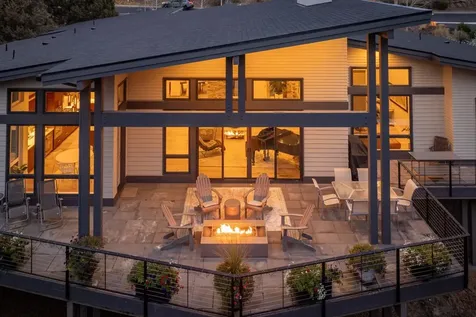 2799 NW Horizon Drive Bend OR 97703