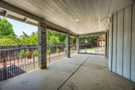 1181 Easthills Court Medford OR 97504