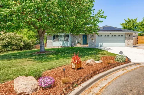 1181 Easthills Court Medford OR 97504