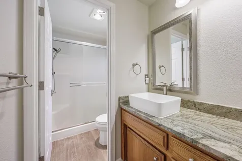 1181 Easthills Court Medford OR 97504