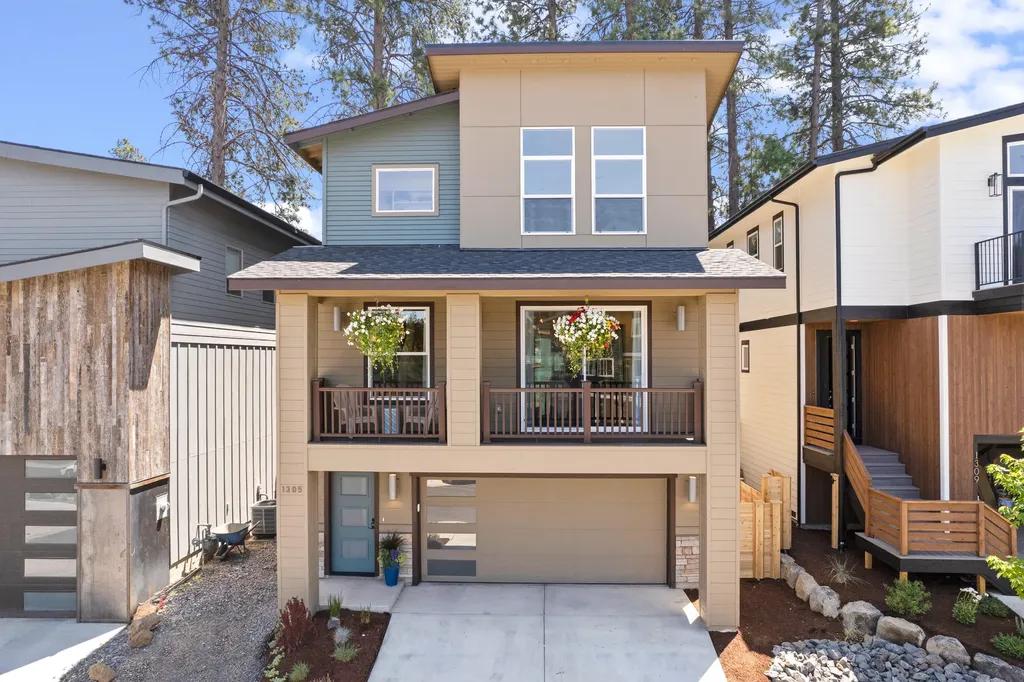 1305 SW Boardwalk Lane Bend OR 97702