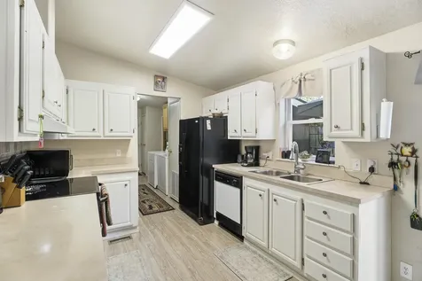 18944 Choctaw Road Bend OR 97702