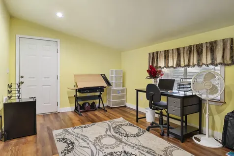 18944 Choctaw Road Bend OR 97702