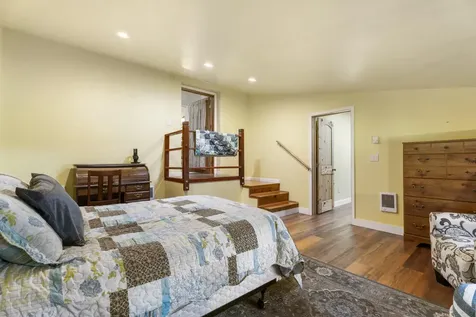 18944 Choctaw Road Bend OR 97702