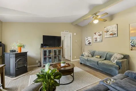 18944 Choctaw Road Bend OR 97702