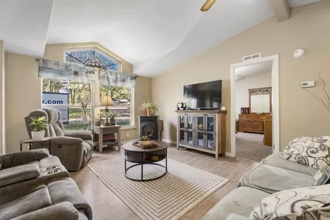 18944 Choctaw Road Bend OR 97702