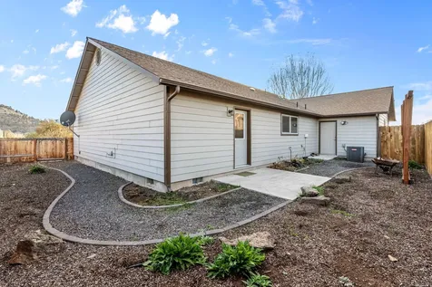 26 NE Buena Villa Drive Prineville OR 97754