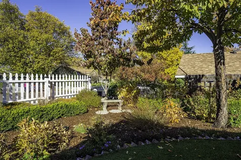 772 Jaquelyn Street Ashland OR 97520