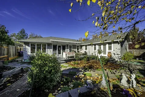 772 Jaquelyn Street Ashland OR 97520