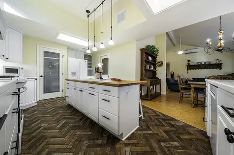 772 Jaquelyn Street Ashland OR 97520