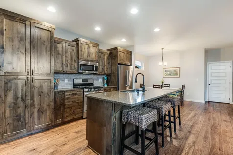20471 Del Coco Court Bend OR 97702