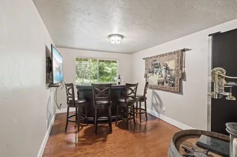 13575 Highway 234 Gold Hill OR 97525
