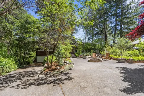 13575 Highway 234 Gold Hill OR 97525