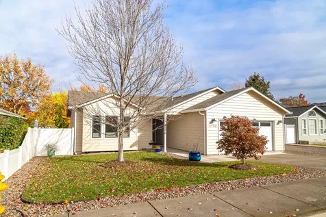 2733 Juanita Avenue Medford OR 97504