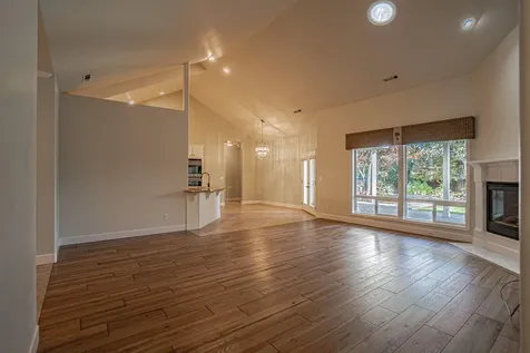 642 Red Oak Street Central Point OR 97502