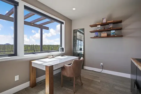 19125 Gateway Loop Bend OR 97702