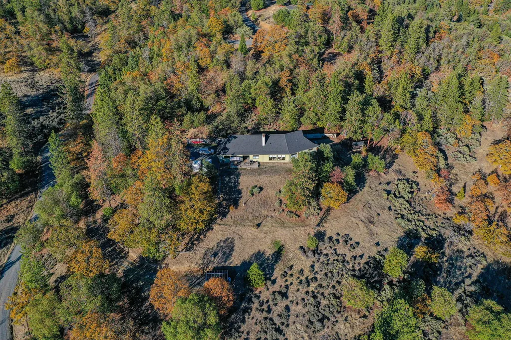 4444 W Griffin Creek Road Medford OR 97501