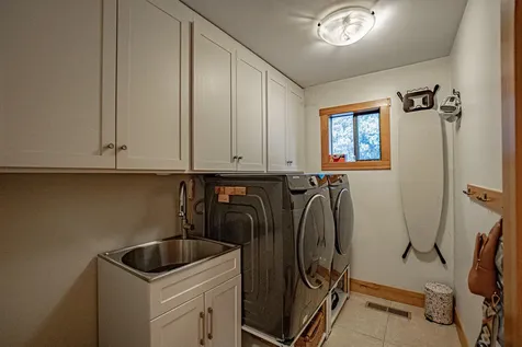 4444 W Griffin Creek Road Medford OR 97501