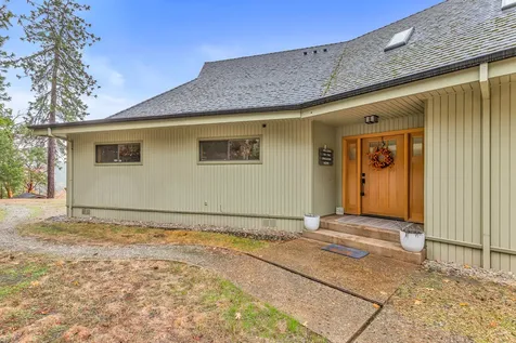4444 W Griffin Creek Road Medford OR 97501