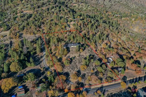 4444 W Griffin Creek Road Medford OR 97501