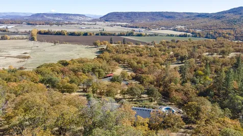 460 Sams Creek Road Gold Hill OR 97525