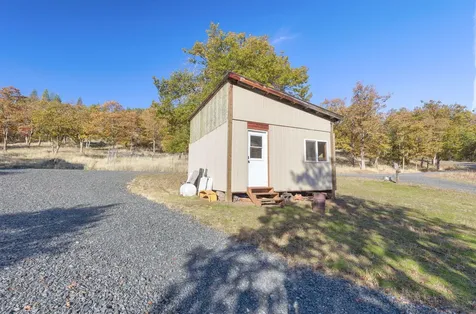 460 Sams Creek Road Gold Hill OR 97525