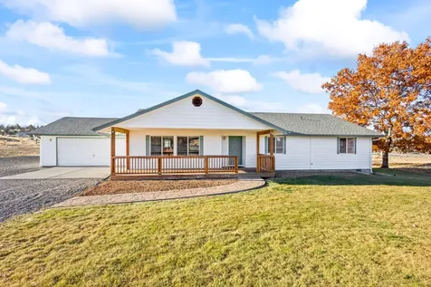 2230 SE Bitterbrush Drive Madras OR 97741